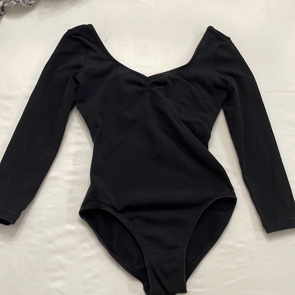 Bloch women’s adult black pinch front 3/4 sleeve ballet leotard